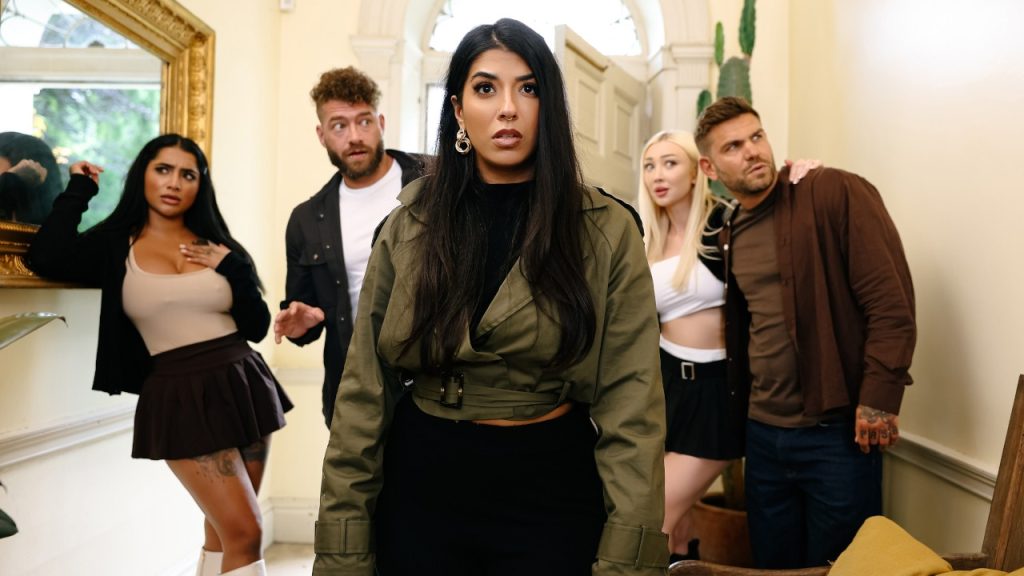 [DigitalPlayground] Yasmina Khan & Frances Bentley - Ghosted - Episode 1