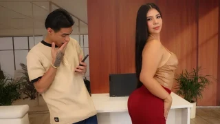 [SexMex] Elizabeth Marquez – Camel toe