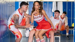 [HornyHostel] Diana Lawrence – Sexcret Stuff