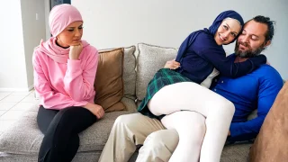 [HijabHookup] Ruby Moon, Jade Valentine – Two Hijabis Are Better Than One: BFFs Learn To Fuck Like American Women