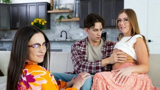 [CumSwappingSis] Daisy Phoenix, Kimmie Haze – Do You Want To Fuck Some Hot Missionary Girls