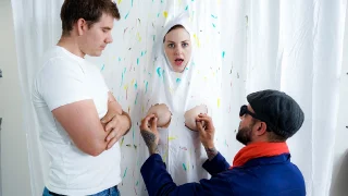 Human Canvas: Lucy Lotus Wants a Different Kind of “Face Paint”